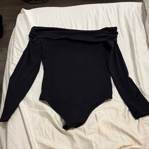 Aritiza Black off the shoulder bodysuit